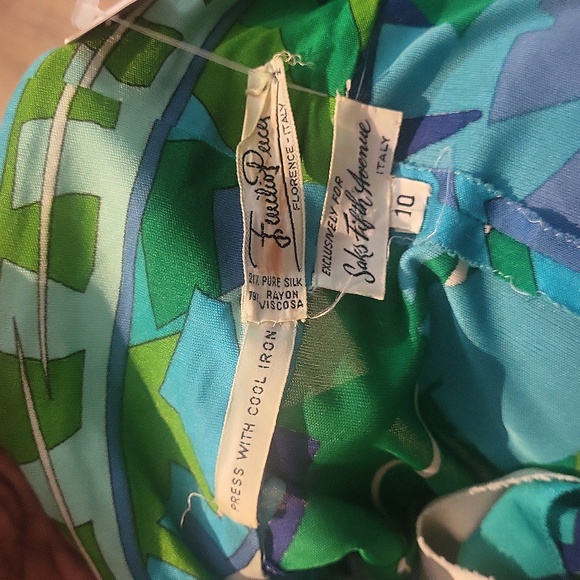 Exquisitely Chic Vintage Emilio Pucci Silk Jersey Dress - Picture 8 of 8